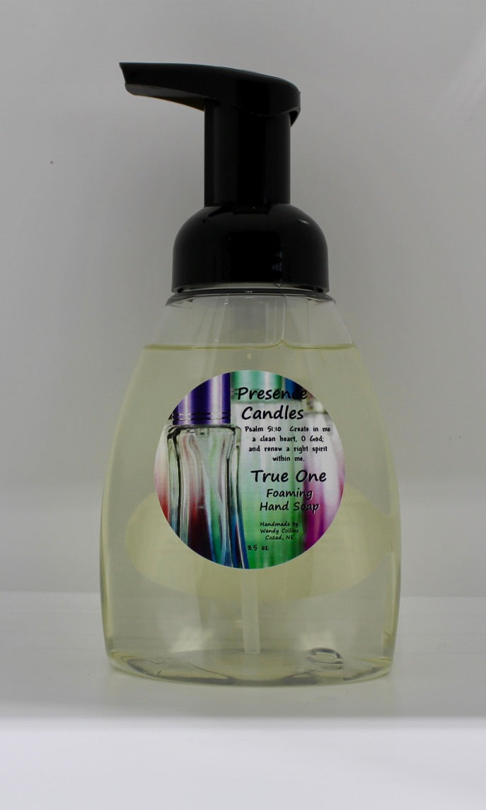 True One Scented Foaming Hand Soap