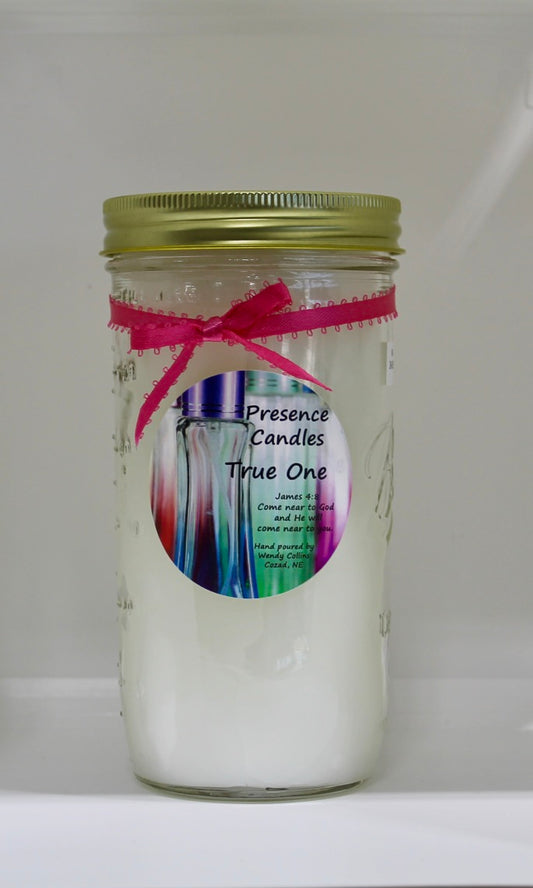 True One Scented Candle